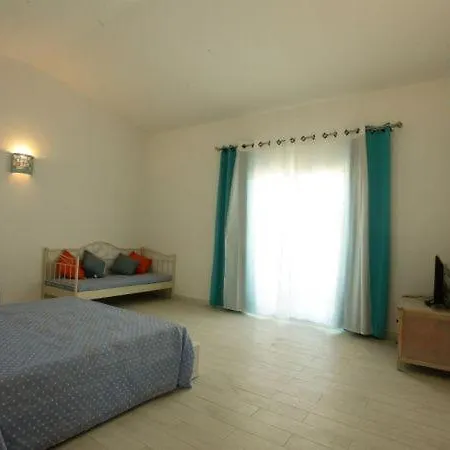 Σαλέ Pittulongu Chalet Sleeps 7 Όλμπια
