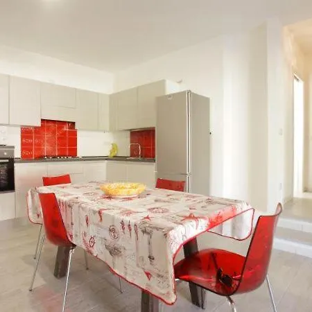Σαλέ Pittulongu Chalet Sleeps 7 Όλμπια